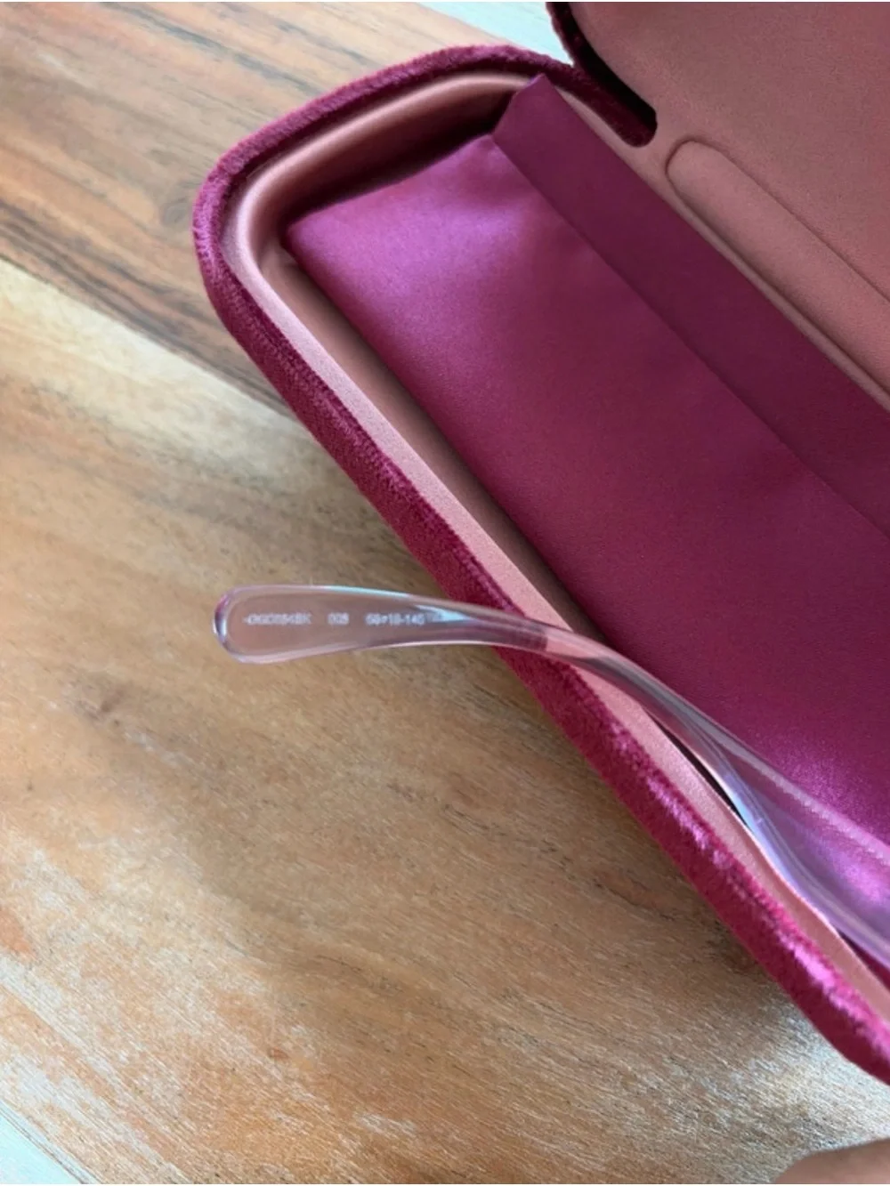 Gucci Pink Gradient Round Sunglasses with burgundy Velvet Case